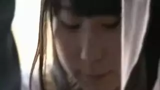 فم متحمس ووجه جميل منقوع في سائل منوي ساخن ولزج