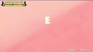 ياتي من السفر وينيك زوجة أخي