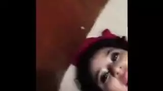 عرض إباحي عربي صريح: استمناء وإثارة الثديين دون توقف