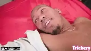 انجلنيا ستيرن والزب الكبير