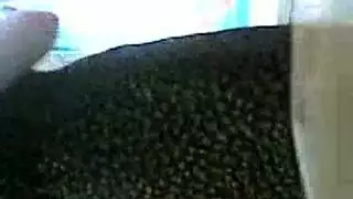 ترملة مثيرة تستمني لفيديو إباحي