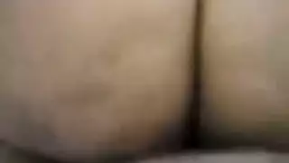 مصرية مثيرة تخدم الزب وتأخذه في الطيز