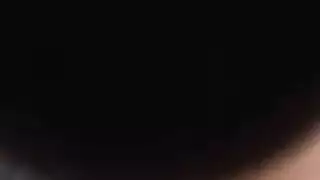 قضيب نائب الرئيس الضخم بين تيتيها العصيرية
