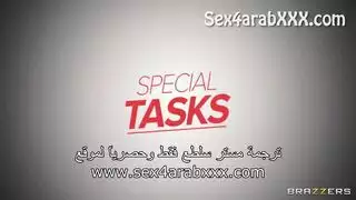مساعدة المكتب تأخذ زب في فيديو بورنو مترجم