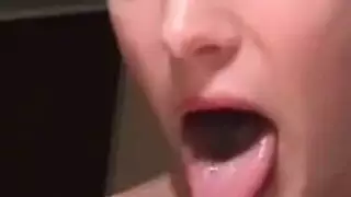 القاع الأحمر اللسان وشاعر المليون الناضجة اليابانية