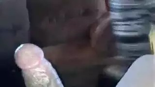 سمراء ناضجة ببشرة نحاسية في إيلاج مزدوج