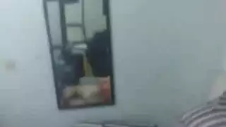 مثيرات بالكاد قانونيات في خيال جنس جماعي صريح