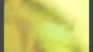 عربية مع مداعبة أثداء عدوانية