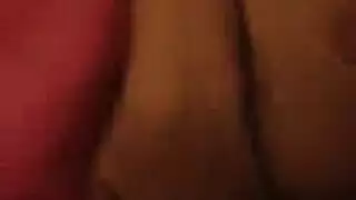 شباب صغار يحفرون في عربيات ناضجات ساخنات