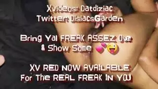 فتاة ذات كس أسمر تختنق بالزب ثم تركبه حتى النشوة