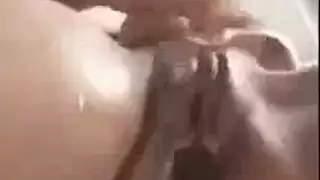 فتيات الجلام روك في ثنائي جنسي صريح