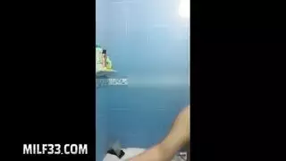 تصور نفسها وهي عارية