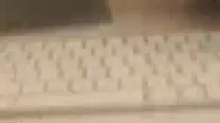 تسقط فوق اخبها خطاء