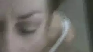 ابن لا يستطيع نوم وحده