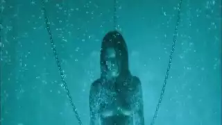 أميرة سمراء في جنس عنيف للحلق والمهبل