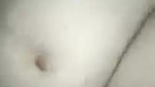 سكس مصري ينيك أمه الجامده في الحمام