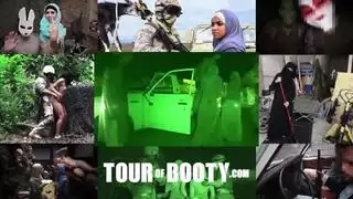 جولة في الغنائم الجنود العسكريين المارقين يتسللون إلى المومسات العربية على القاعدة
