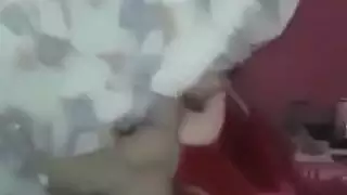 فتاة عربية محجبة تمتص الديك