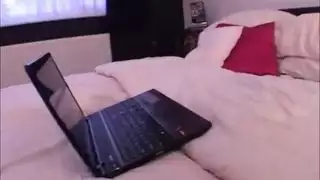 وهي معتادة على قضبان اصطناعية في مؤخرتها