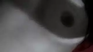 اللبوه بتقوله اهدى يا دكرى عشان اخليك تعرف تنزل لبنك ف ثوانى