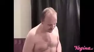 الجد الهولندي سخيف صغير في سن المراهقة العربية