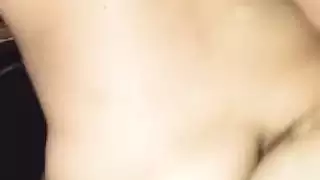 جوزى بيصورنى جايب صاحبه ينكنى دخل عليا المطبخ و زنق زبه من ورا سيحنى قلعنى الكلوت و دخل زبه فى كسى و جابهم لبنك سخن اوى