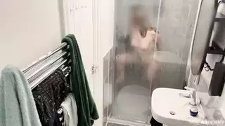 يا إلهي! لم أكن أعرف الفتيات العربيات تفعل ذلك اشتعلت فتاة عربية مسلمة في الحجاب استمناء في الحمام