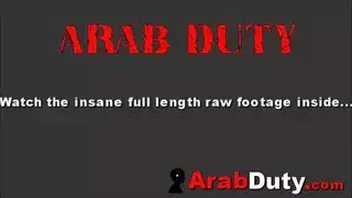 جنود يصورون أنفسهم سخيف العاهرات العرب