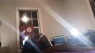 فظيعة الأبنوس اللسان اللسان وقليلا من كس الشعر