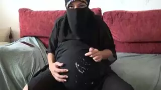 المرأة المسلمة الحوامل تحصل على شمال شاب من ربيب