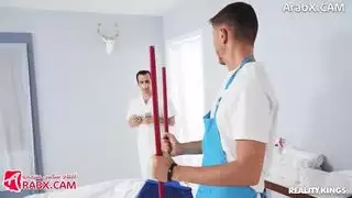 سكس مترجم اثنين من الأشرار وحجز تدليك واحد