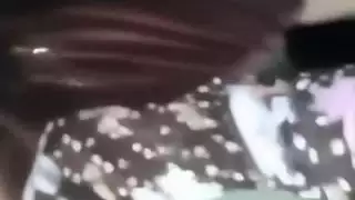 مغربية ممحونة فيها الزملة تعرض طبونها