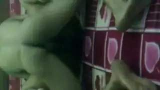 الواد العرص واخد اللبوه مراته على الارض ونازل هبد وهيا تتمحن وتتشرمط اوى