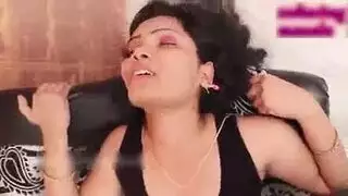 ممثلة شقراء يحصل لها ضيق الحمار مارس الجنس من الصعب.