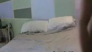 نجمة البورنو كريسي ماري تستمني في السرير على كاميرا ويب