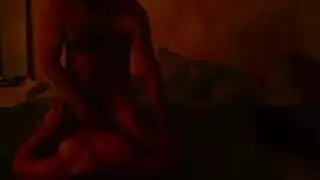 يمارس الجنس مع البرازيلية دومينا تلاعب بوسها.