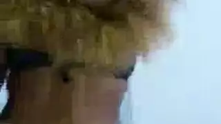 نجمة الاباحية المبتذلة شيري ديفيل تحصل على مؤخرتها المثالية في هذا الفيديو الاباحية الهواة